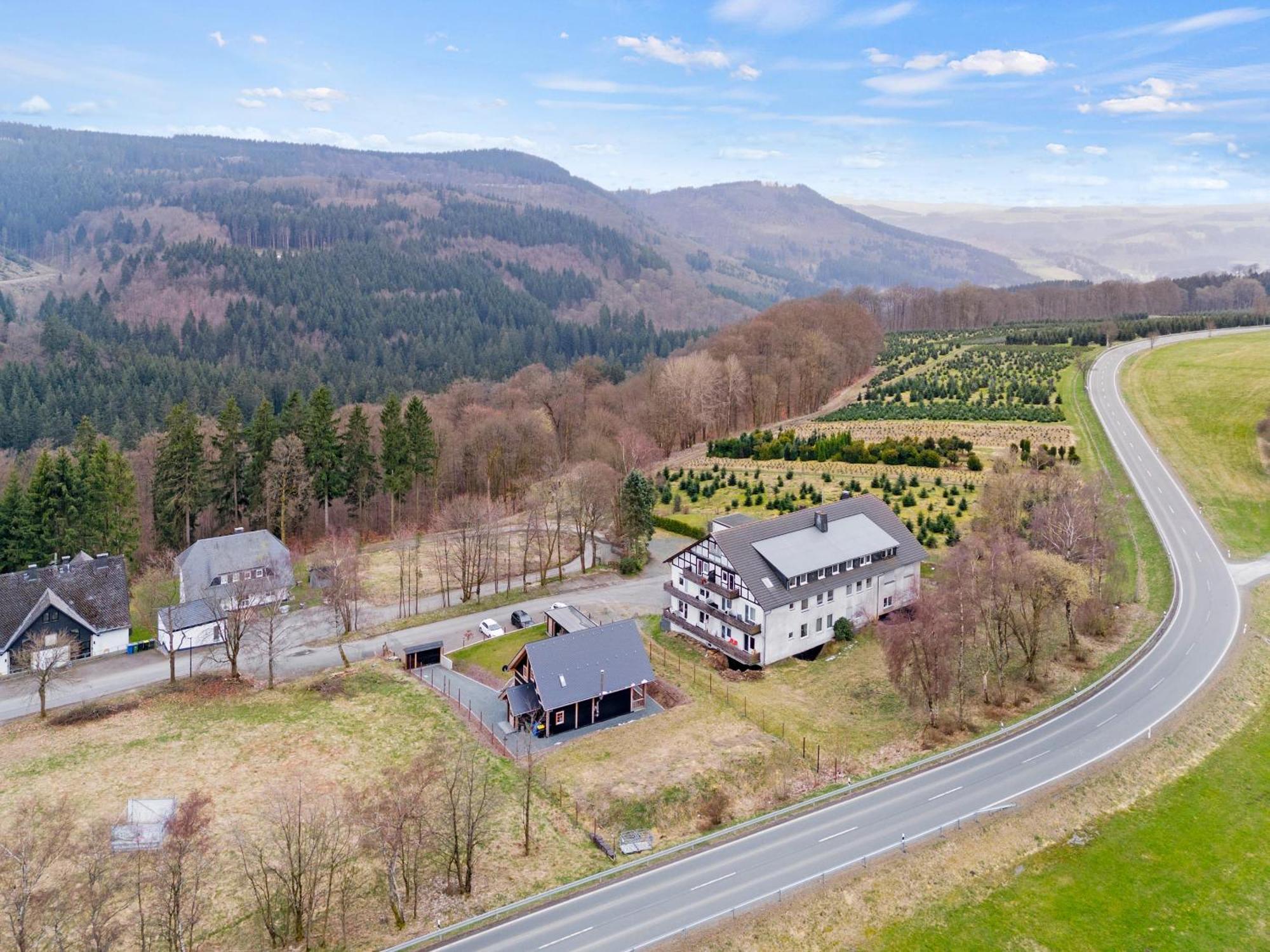 Greenhouse Living Apartment Fagus Mit Terrasse Und Feuerstelle - 6 Minuten Nach Winterberg - 4 Minuten Zur Ruhrquelle - Wandern - Mountainbike Fahren - Reisen Mit Hund & Natur Geniessen ميدهباخ المظهر الخارجي الصورة